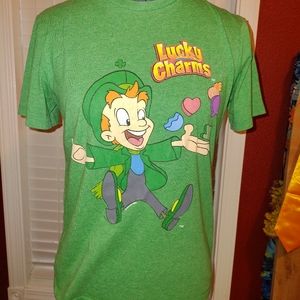 ❤️lucky charms shirt. Thought it was an XL but fits more like a small.